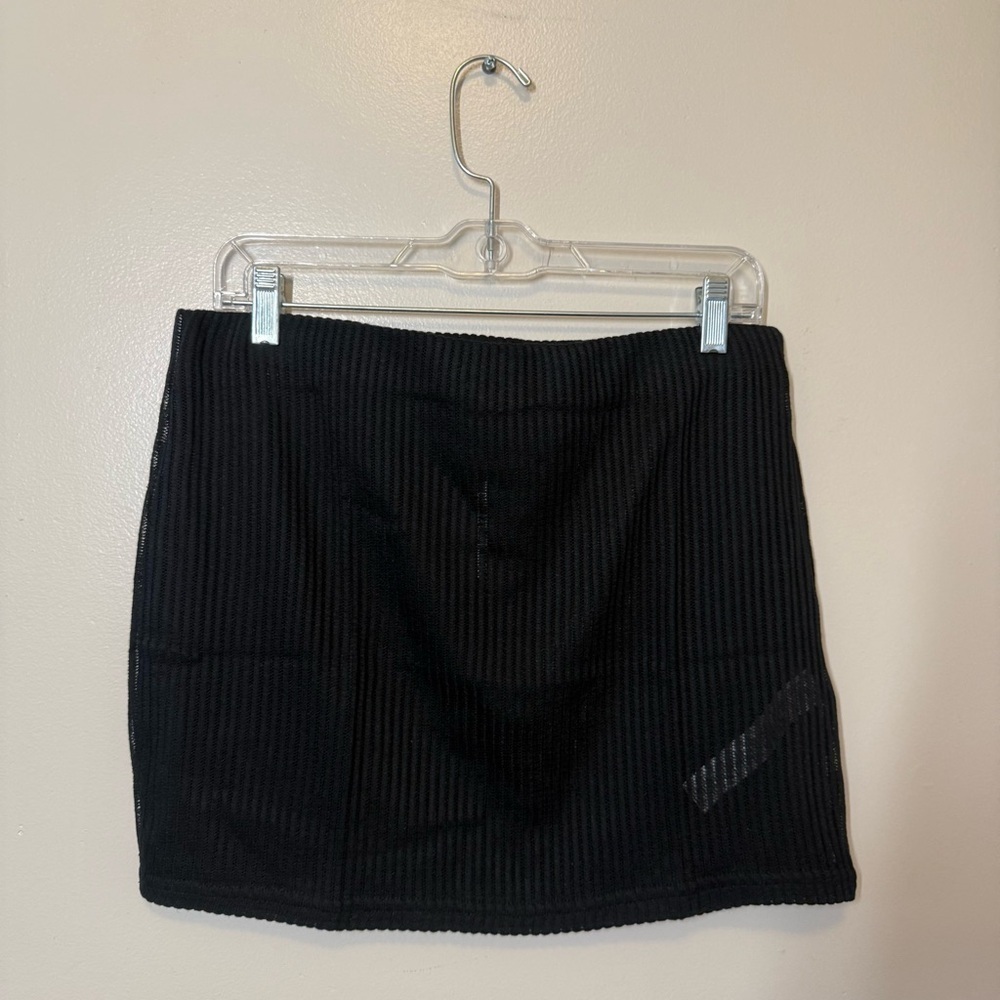 PrettyLittleThing Black Soft Rib Ribbed Micro Mini Skirt - Picture 2 of 6
